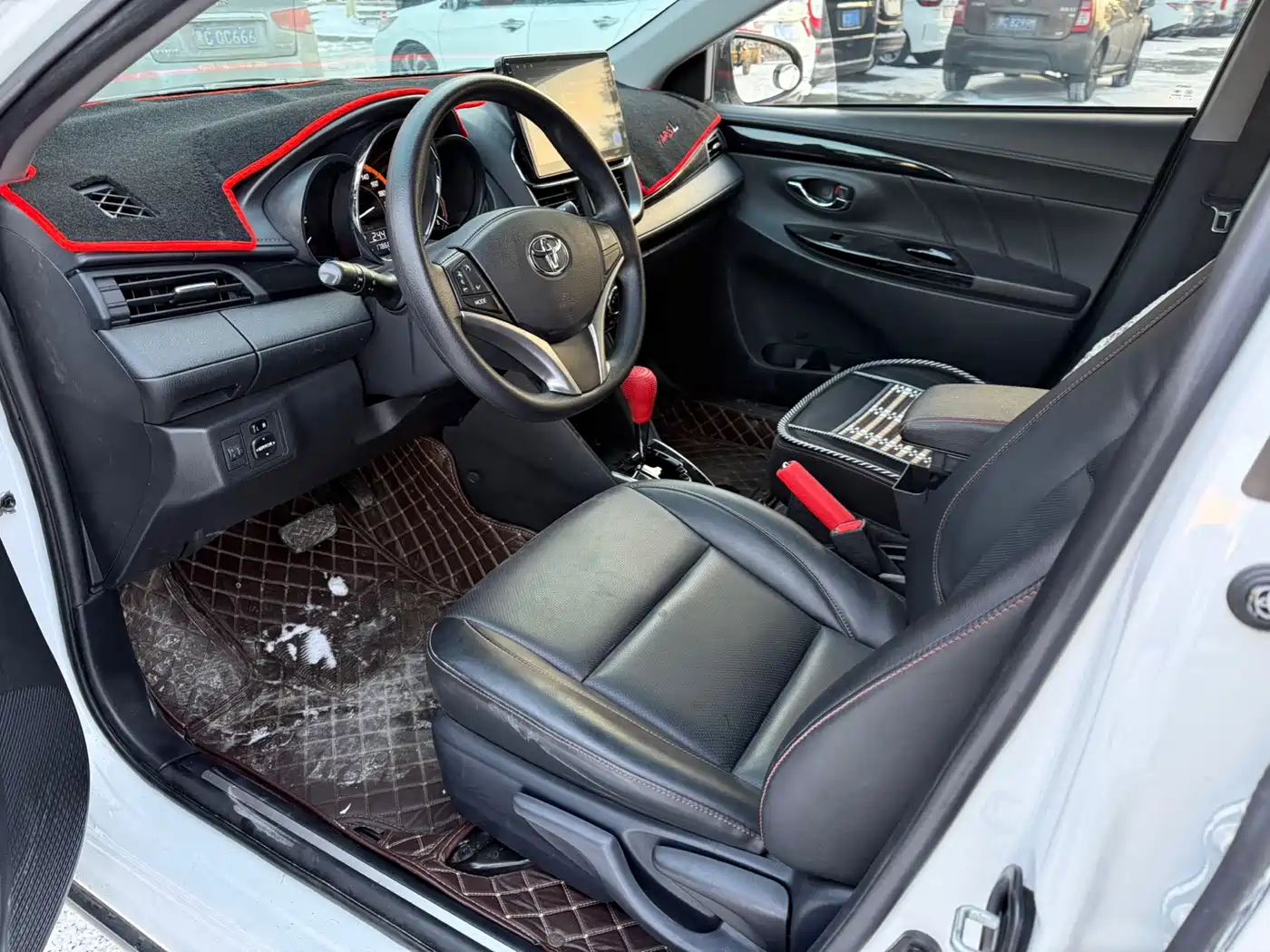 Toyota YARiS L Zhi Xuan 2022 Zhi Xuan X 1.5L CVT Luxury PLUS Edition фото 7