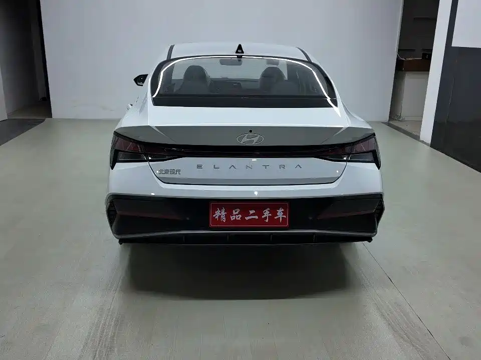 Hyundai Elantra 2023 1.5L CVT GLX Elite Edition фото 2