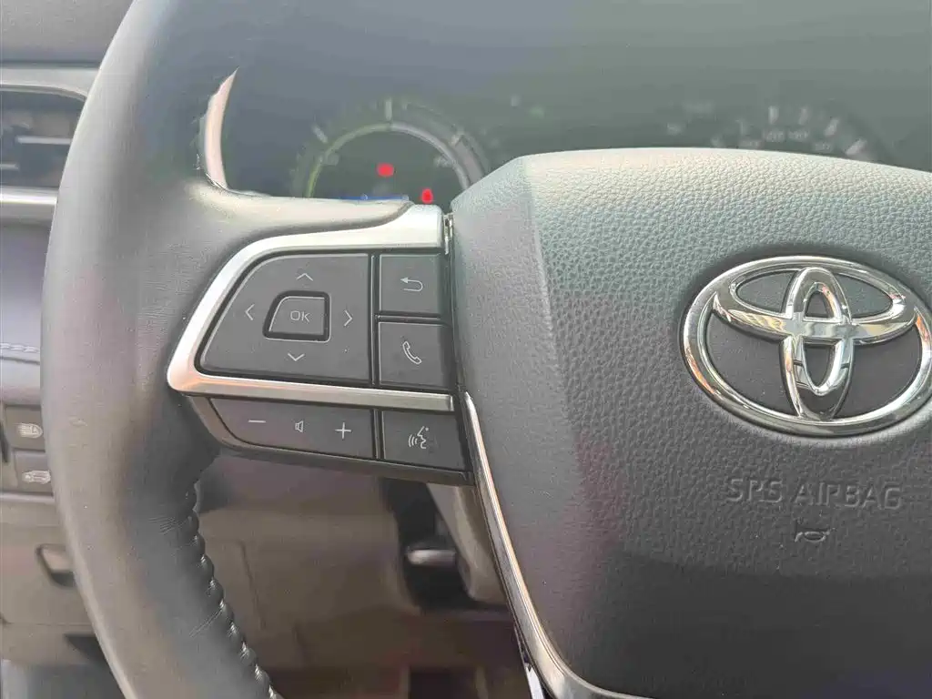 Toyota Highlander 2023 2.5L Smart Hybrid Dual Engine FWD Premium 7-Seater фото 13