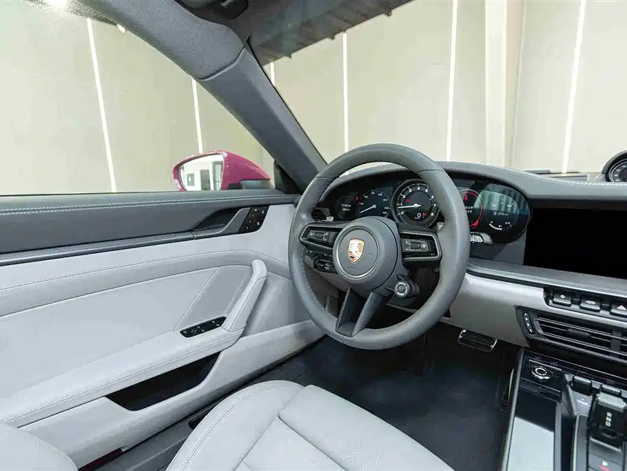 Porsche 911 2023 Carrera 3.0T фото 3