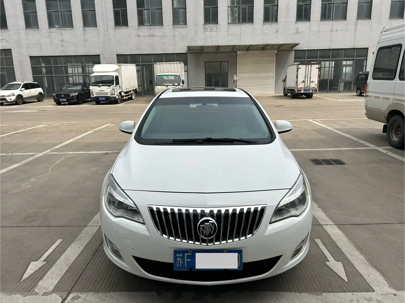 Buick Excelle 2013 Model XT 1.6L Automatic Fashion фото 3