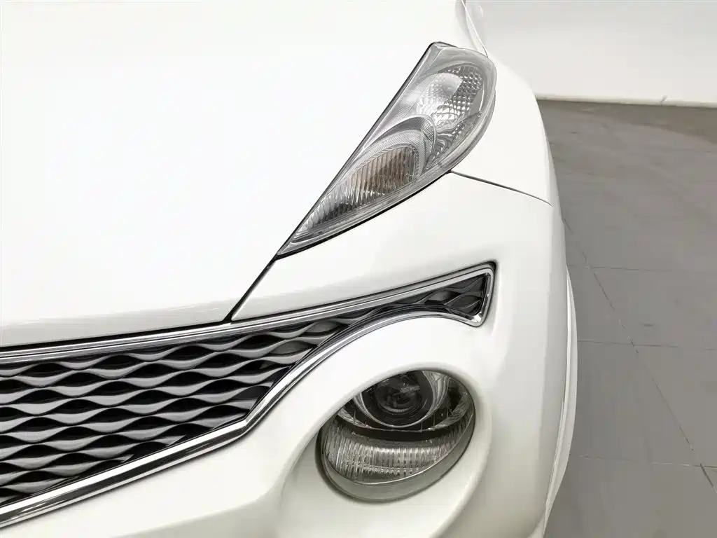 INFINITI ESQ