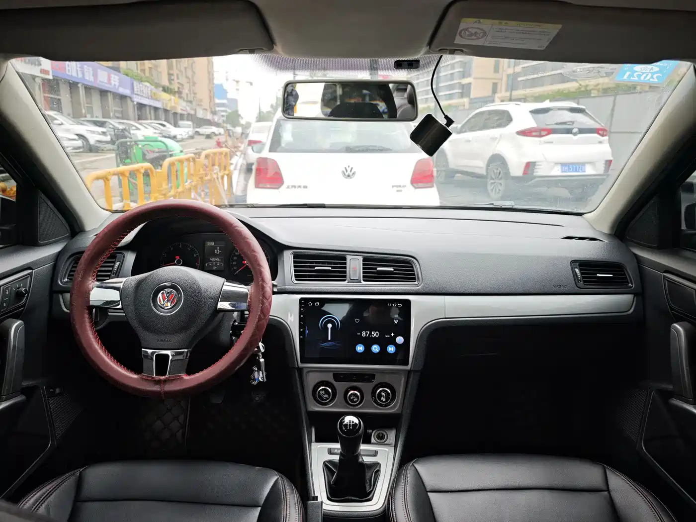 Volkswagen Lavida 2013 Facelift Classic 1.6L Manual Trend фото 9