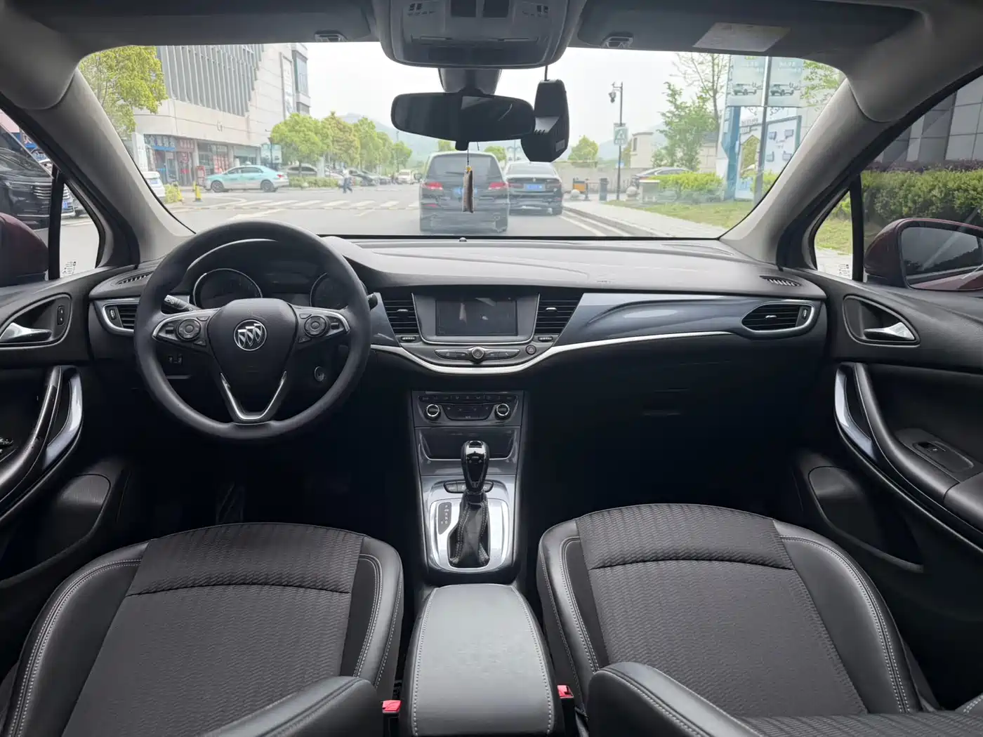 Buick Verano 2018 Hatchback 15S Automatic Leading фото 15