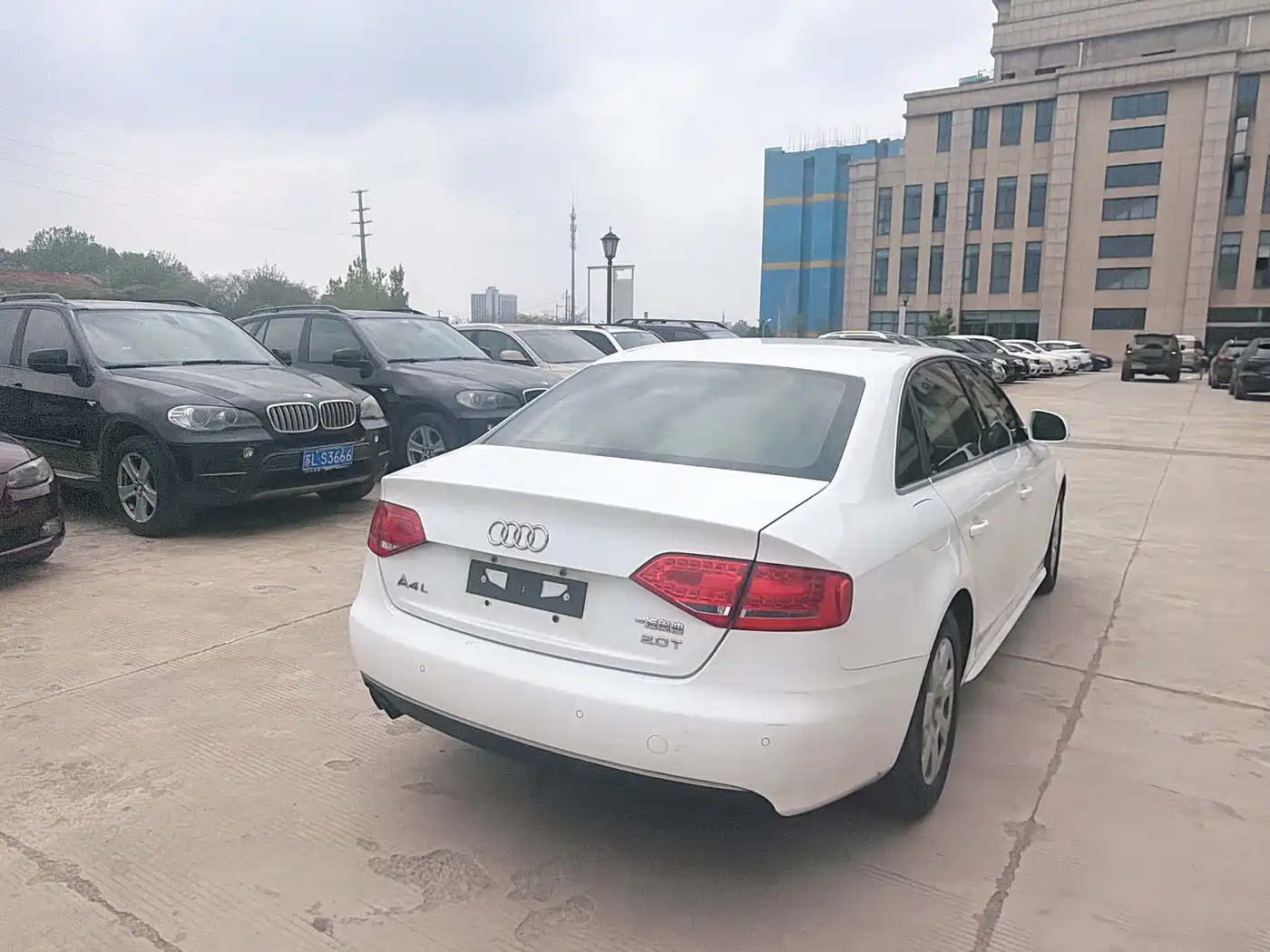 Audi A4L 2012 2.0 TFSI Automatic Luxury фото 6