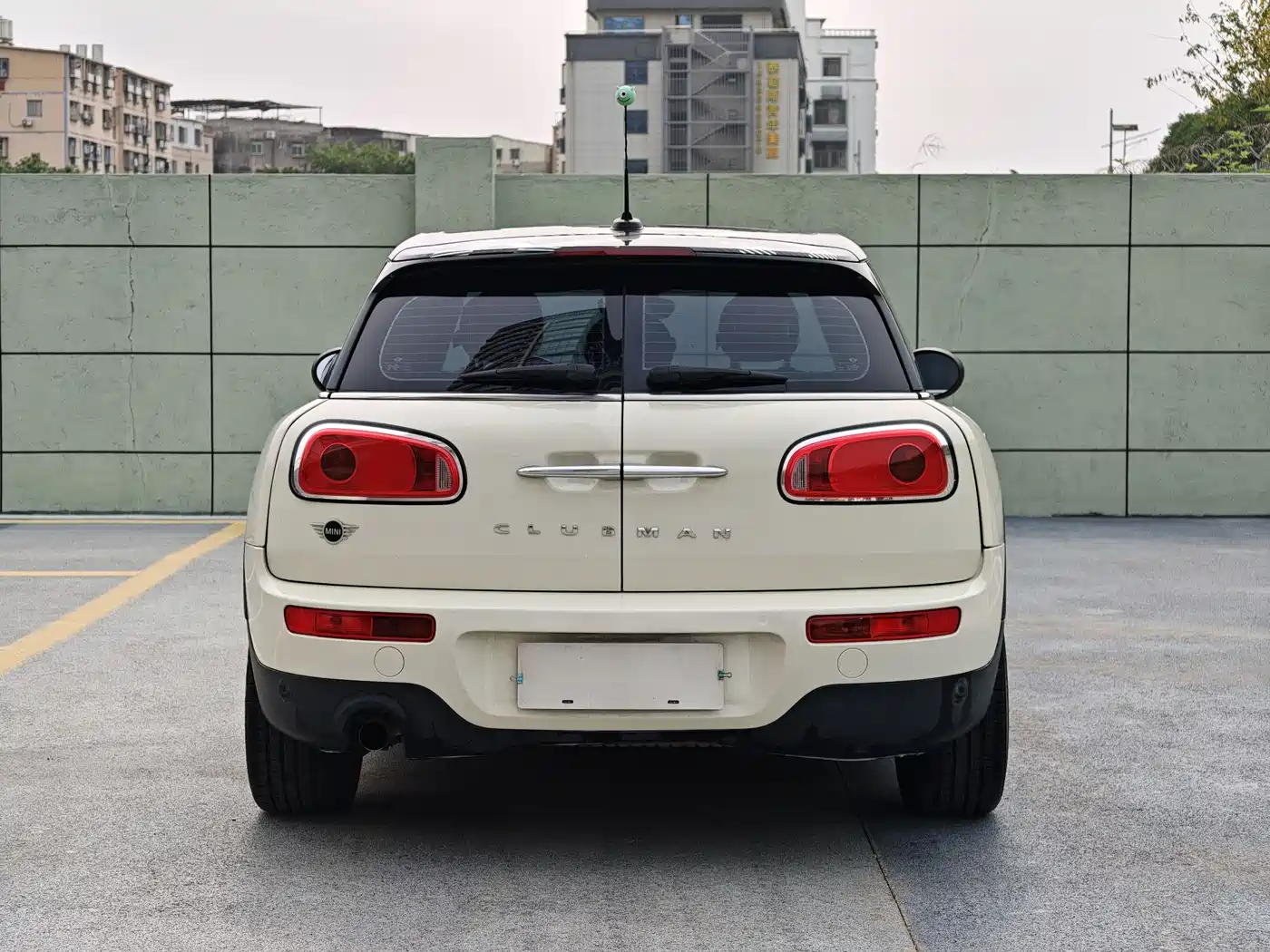 MINI CLUBMAN 2019 1.5T ONE Aesthetics Edition фото 15