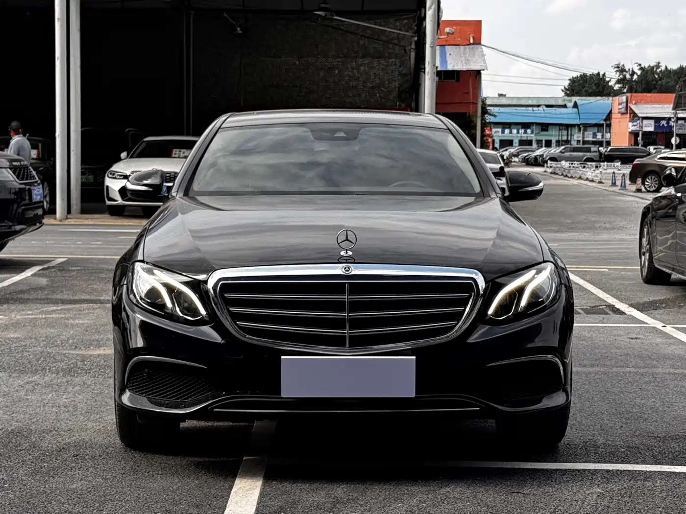 Mercedes-Benz E-Class 2016 E 200 L Sport Type фото 2