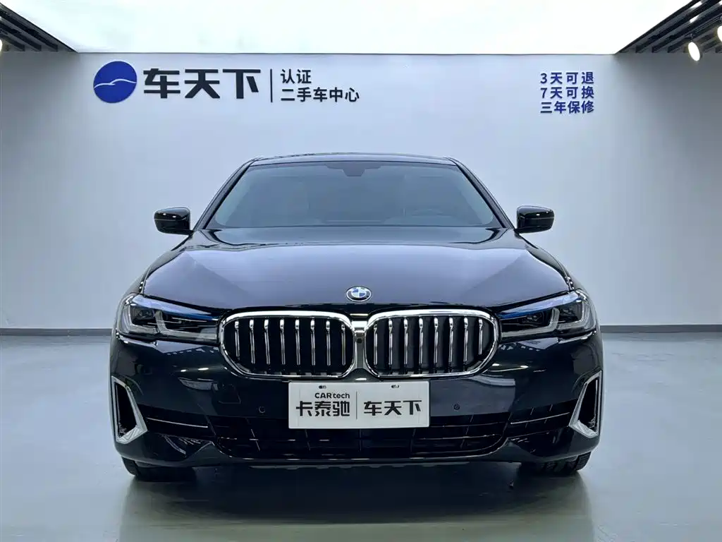 BMW 5 Series 2019 525Li Luxury Package фото 3