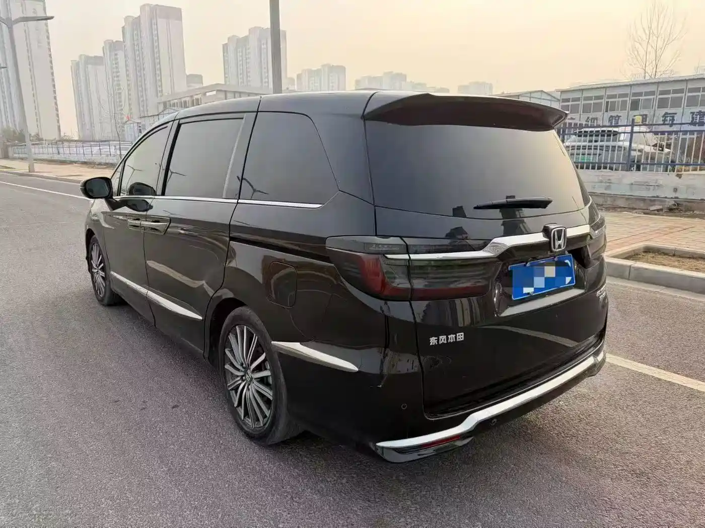 Honda Elysion 2023 2022 2.0L e:HEV Luxury