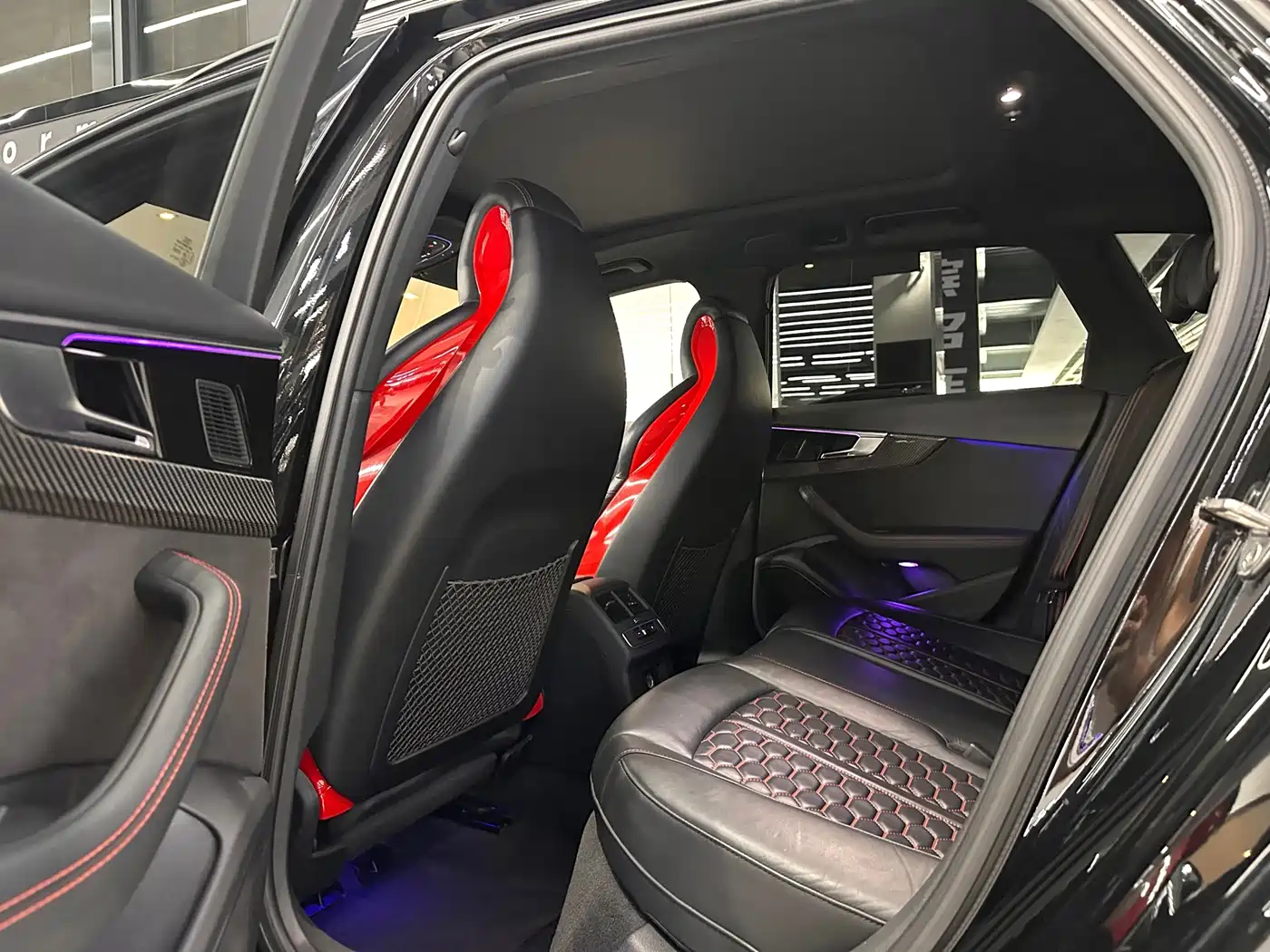 Audi RS 4 2022 2022 RS4 Avant Obsidian Edition