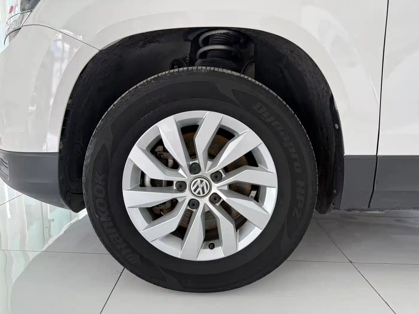 Volkswagen Tharu 2020 280TSI 2WD Trend Edition China VI фото 4