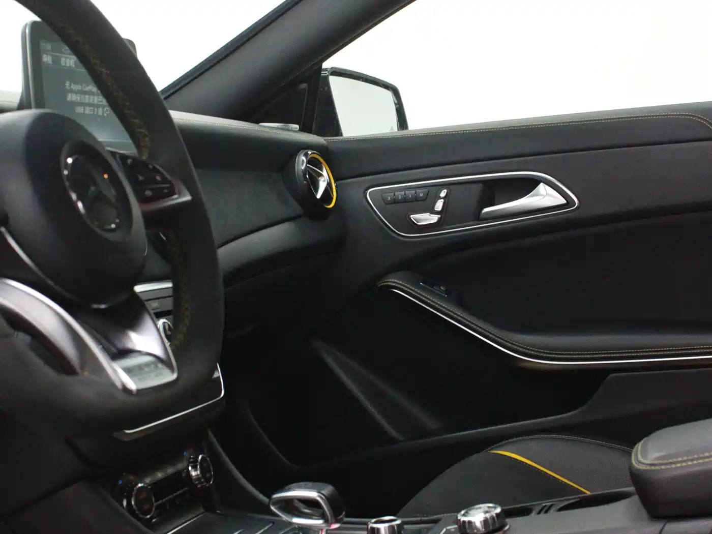 Mercedes-Benz CLA AMG 2017 Model AMG CLA 45 4MATIC Night Thunder Limited Edition фото 8