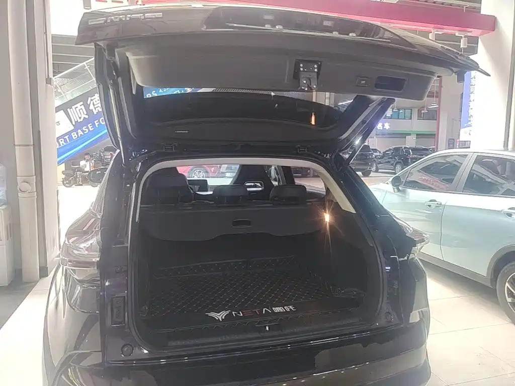 Nezha Auto Neta U 2022 2021 Facelift Pro 400 Premium Drive Edition