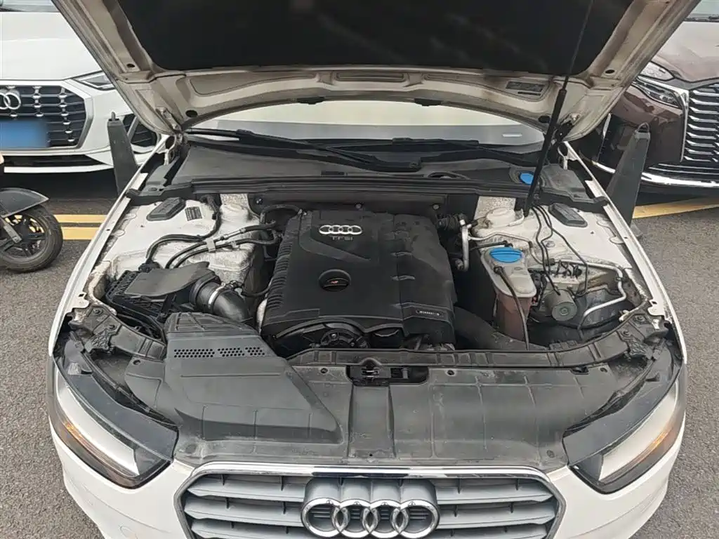 Audi A4L 2013 30 TFSI Automatic Comfort фото 20