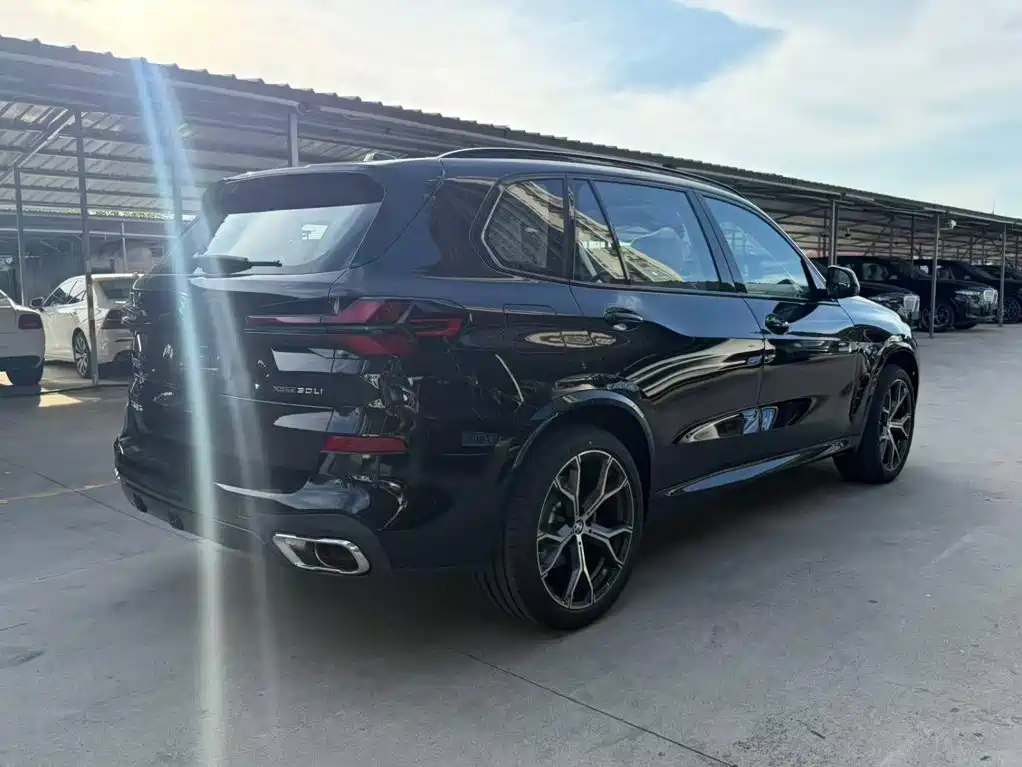 BMW X5 2026 2026 Facelift xDrive 30Li Exclusive M Sport Shadowline Package