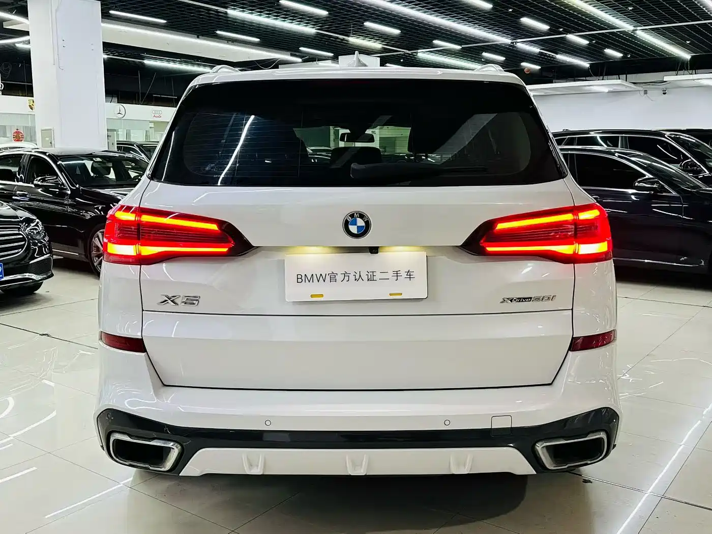 BMW X5 (Import) 2020 xDrive30i X Design Package фото 8