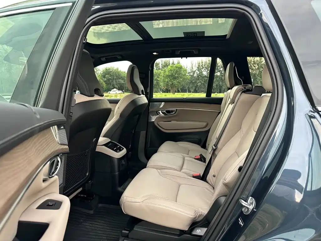 Volvo XC90 Plug-in Hybrid 2026 2025 Facelift T8 Smart Premium Luxury 7-seater