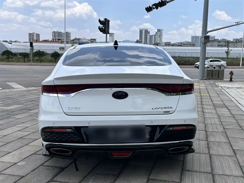 Hyundai Fista 2019 280TGDi Sport Edition China VI фото 7