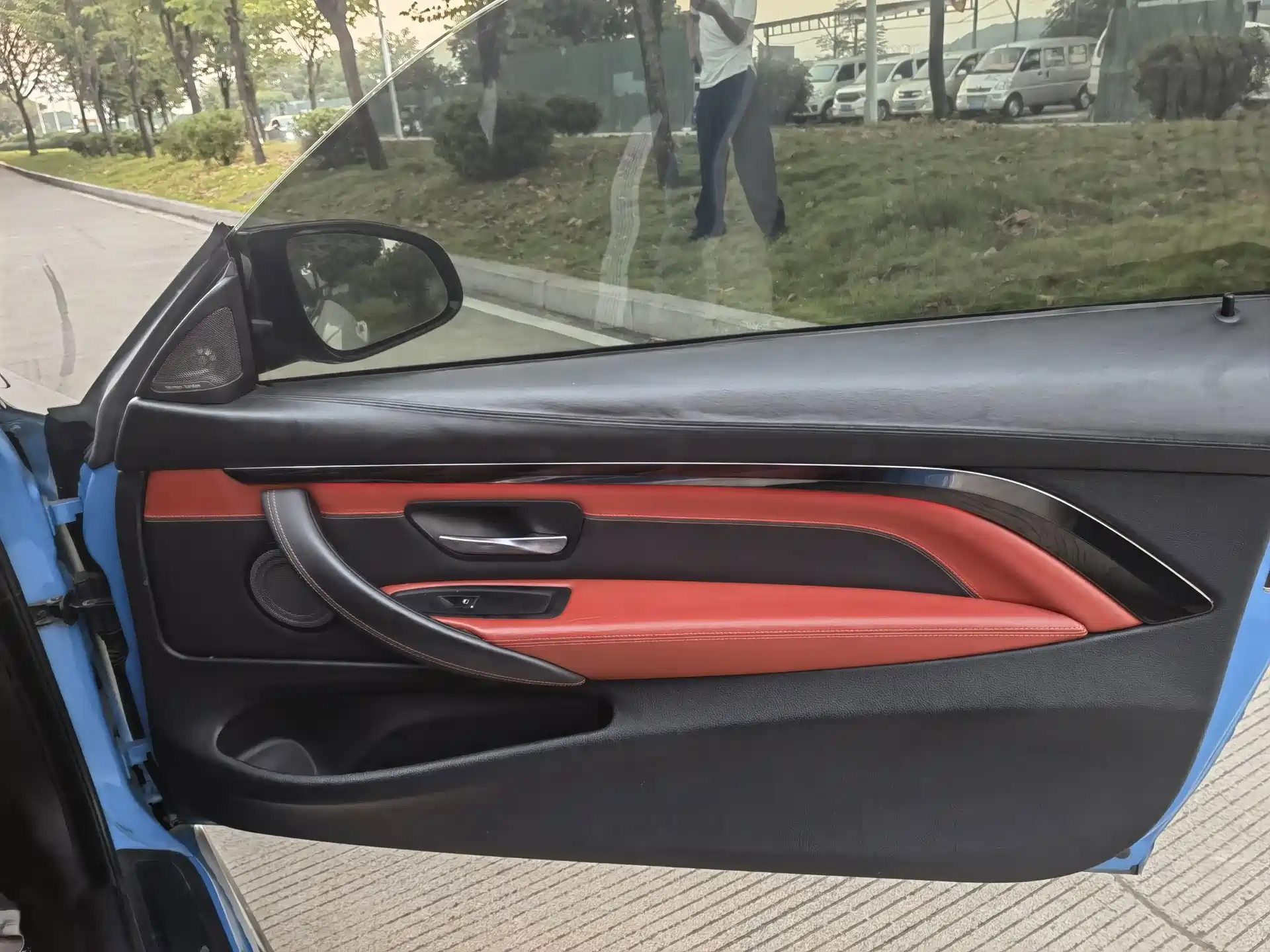 Photo 9 - BMW M4