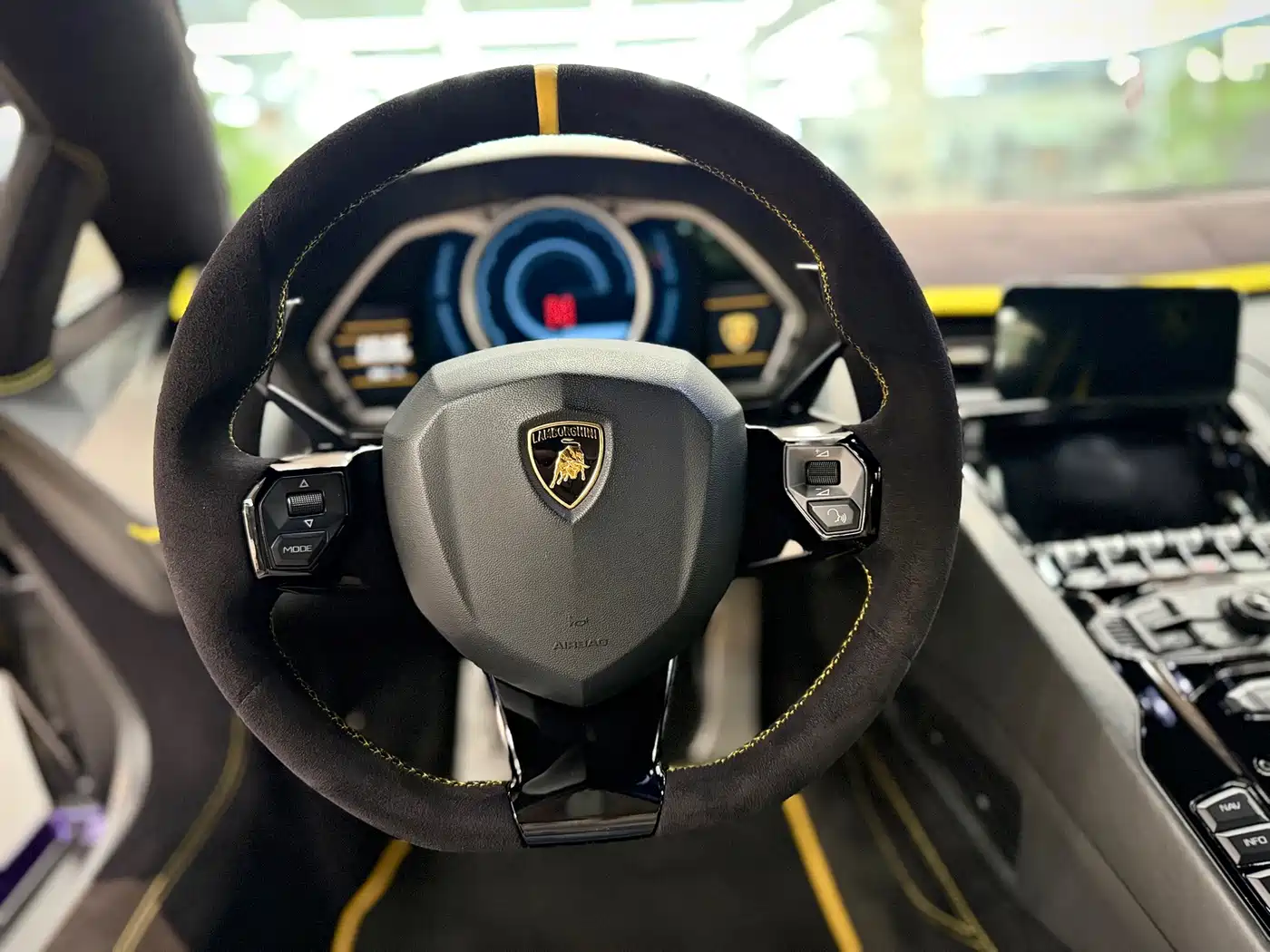 Lamborghini Aventador 2014 2013 LP 700-4 Roadster