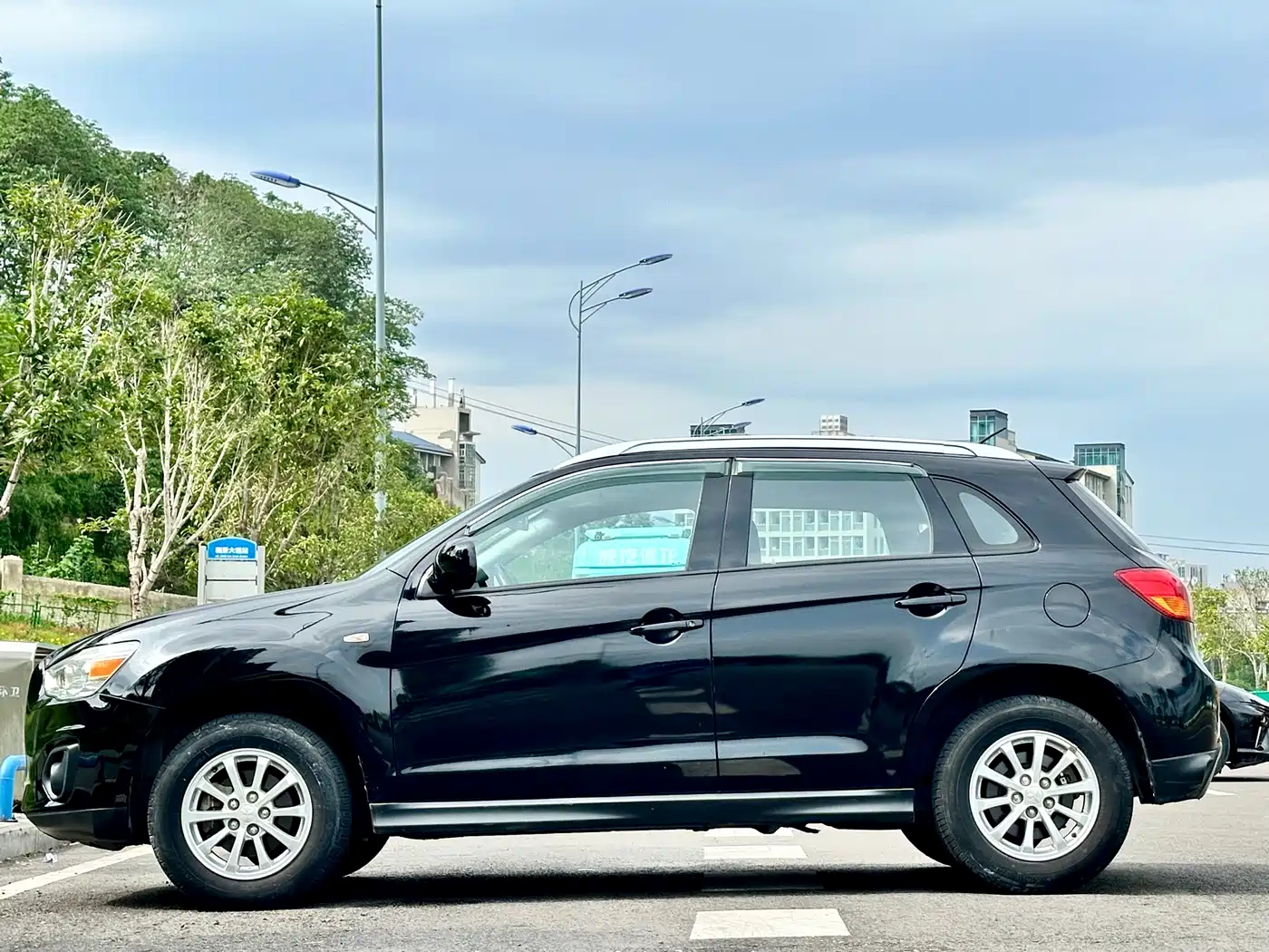 Mitsubishi ASX 2013 2.0L Manual 2WD Comfort фото 8