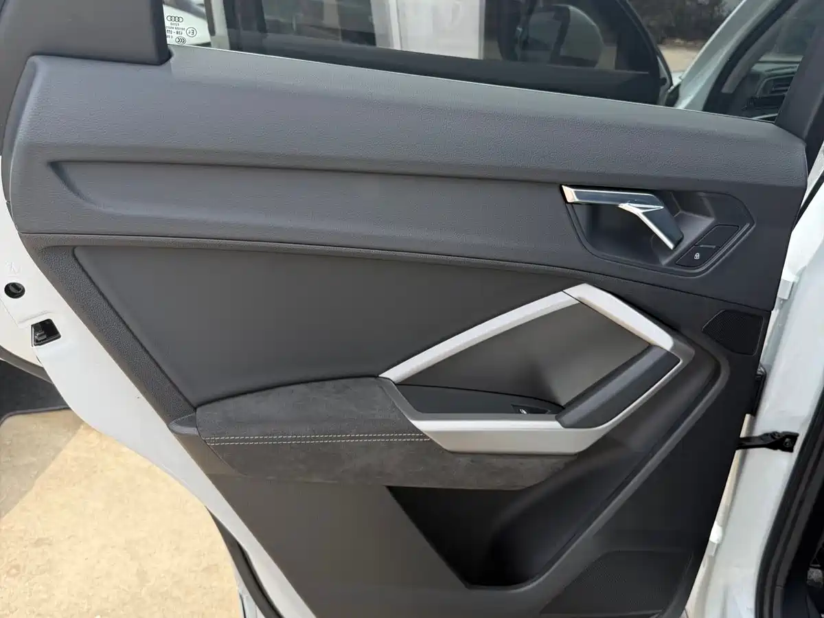 Audi Q3 2020 35 TFSI Fashion Dynamic фото 18