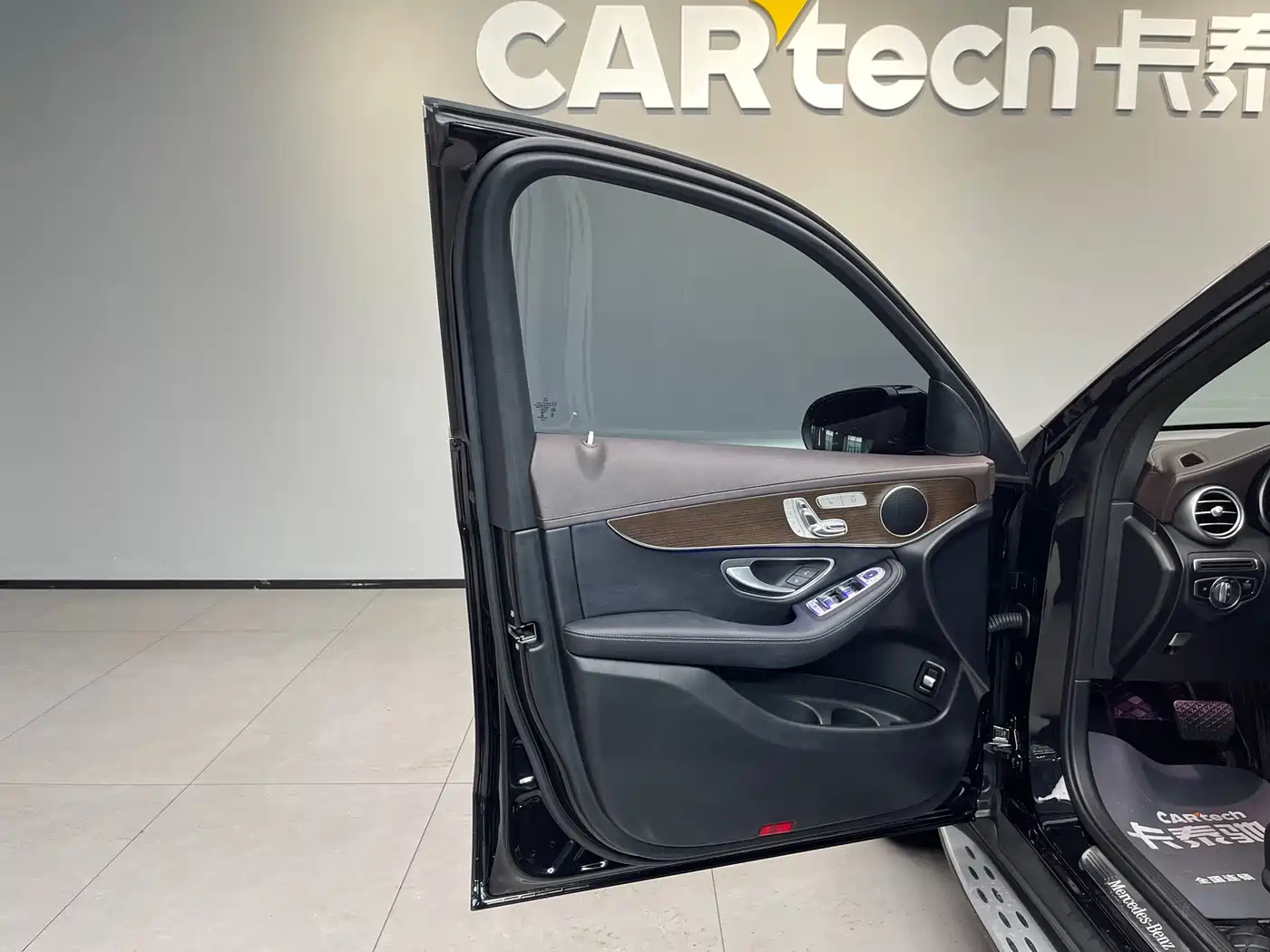 Mercedes-Benz GLC 2022 Facelift II GLC 260 L 4MATIC Luxury фото 29