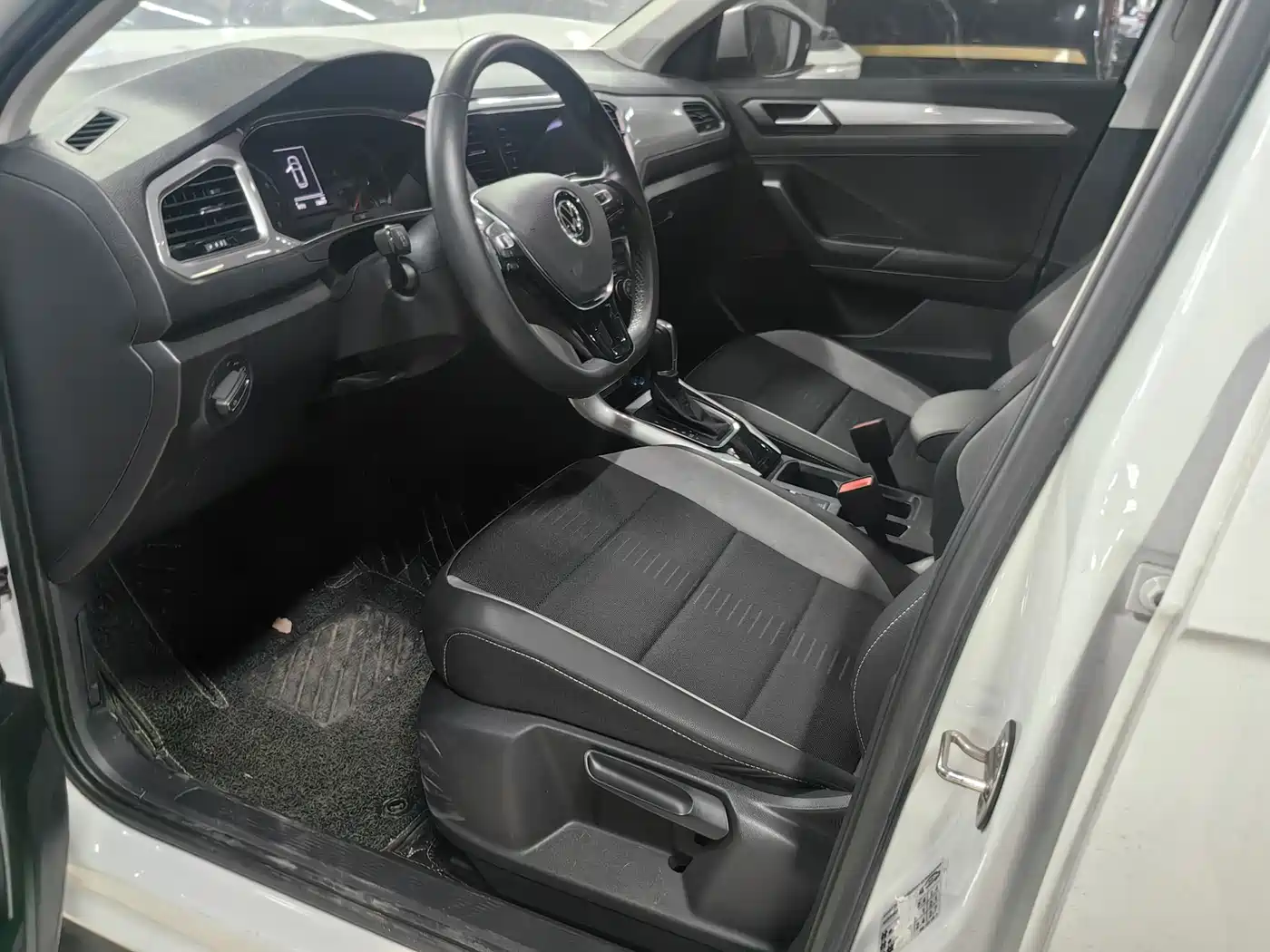 Volkswagen T-ROC 2021 280TSI DSG 2WD Elite Connected фото 5