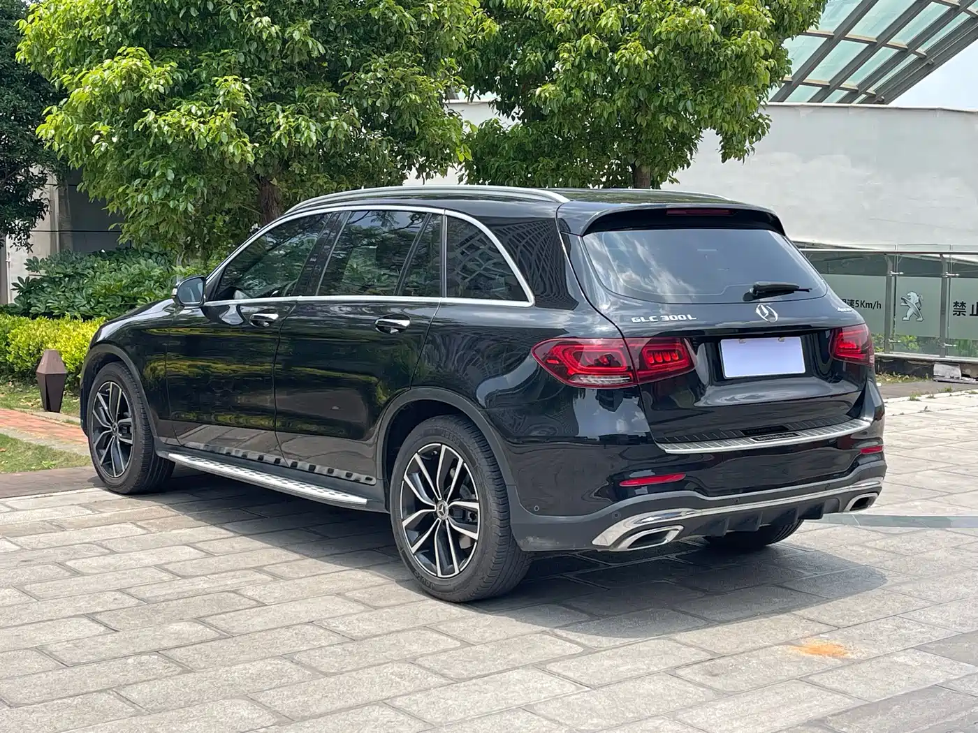 Mercedes-Benz GLC 2020 GLC 300 L 4MATIC Dynamic фото 4