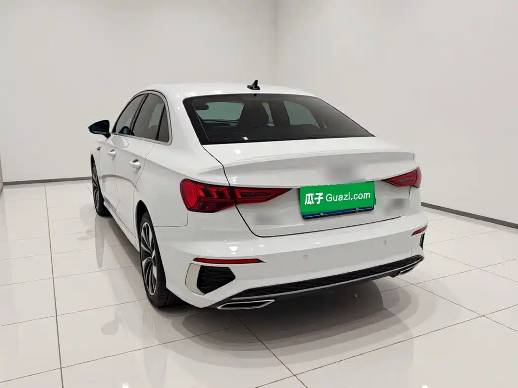 Photo 4 - Audi A3