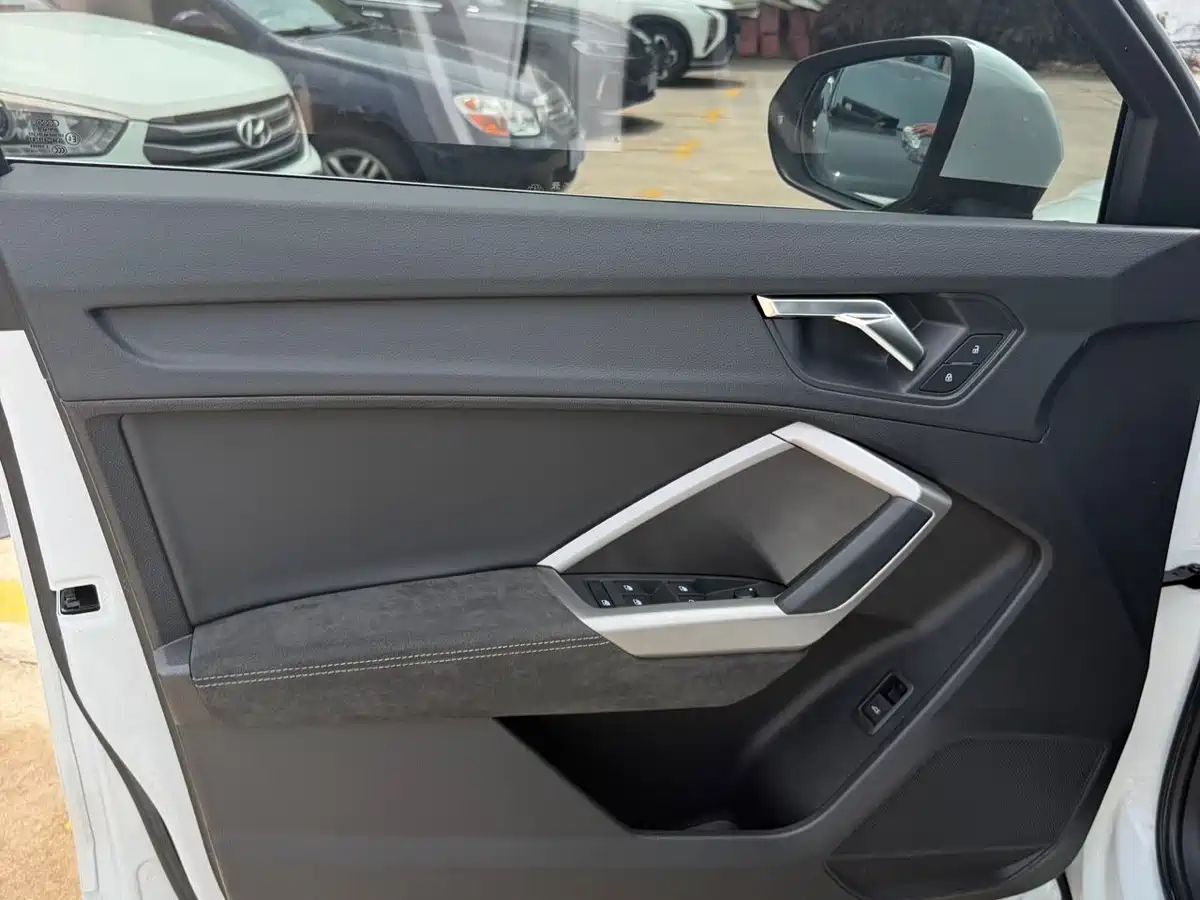 Audi Q3 2020 35 TFSI Fashion Dynamic фото 17