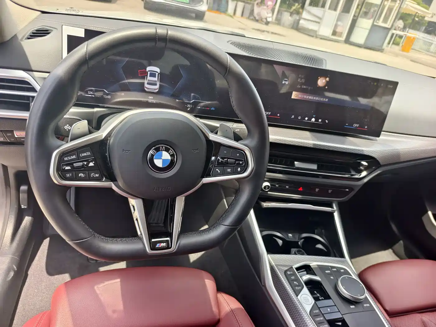 BMW 3 Series 2025 330Li M Sport Night Edition фото 8
