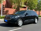 Фото 1 - Volkswagen Touareg