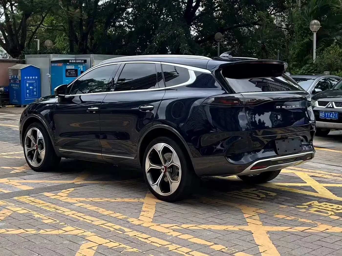 Denza X 2020 Model PHEV Flagship Edition фото 9