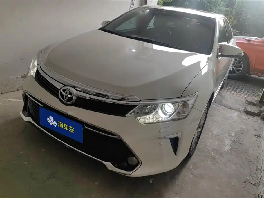 Toyota Camry 2016 2.5G 10th Anniversary Luxury Navigation Edition