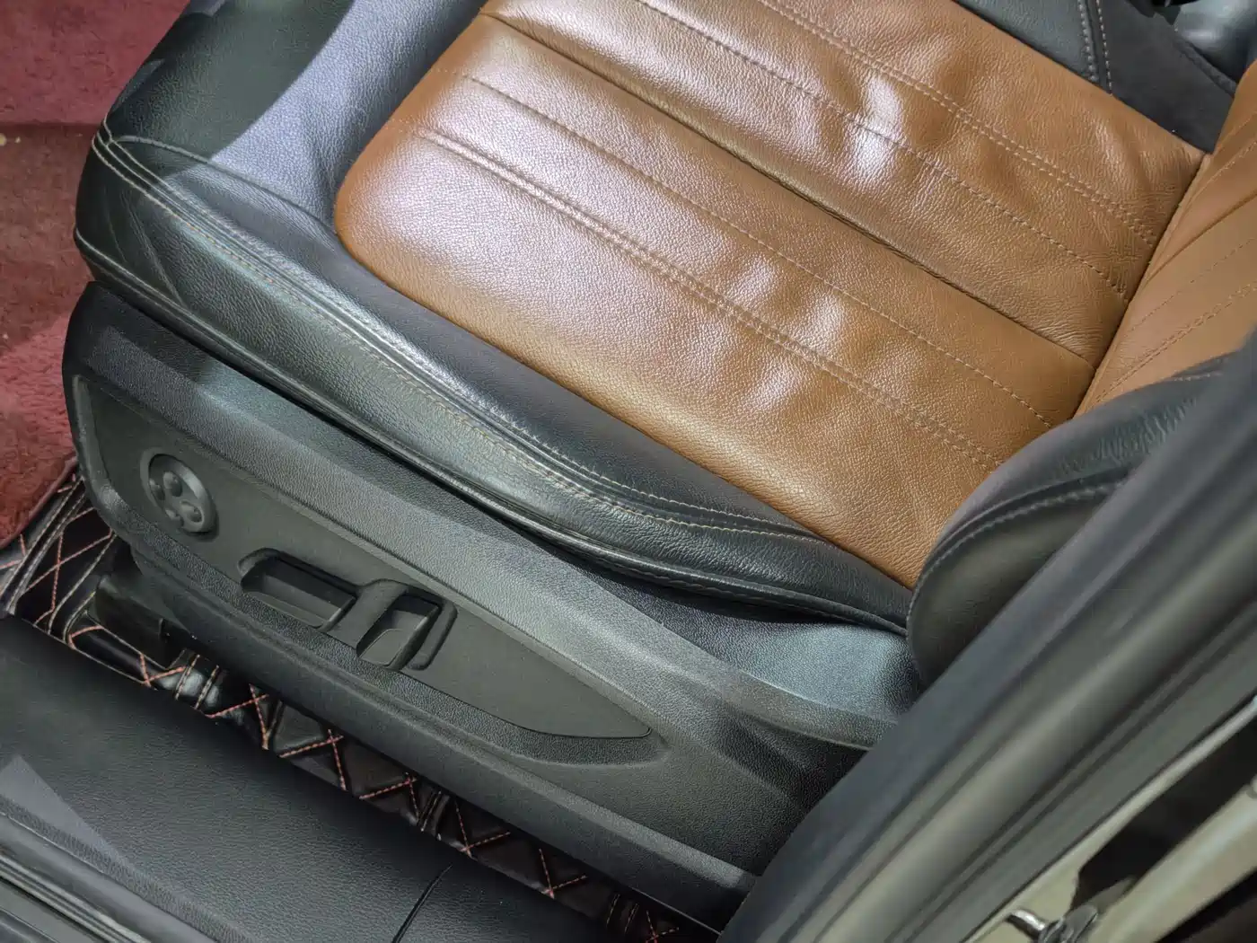 Audi Q5L 2020 40 TFSI Prestige Fashion фото 13