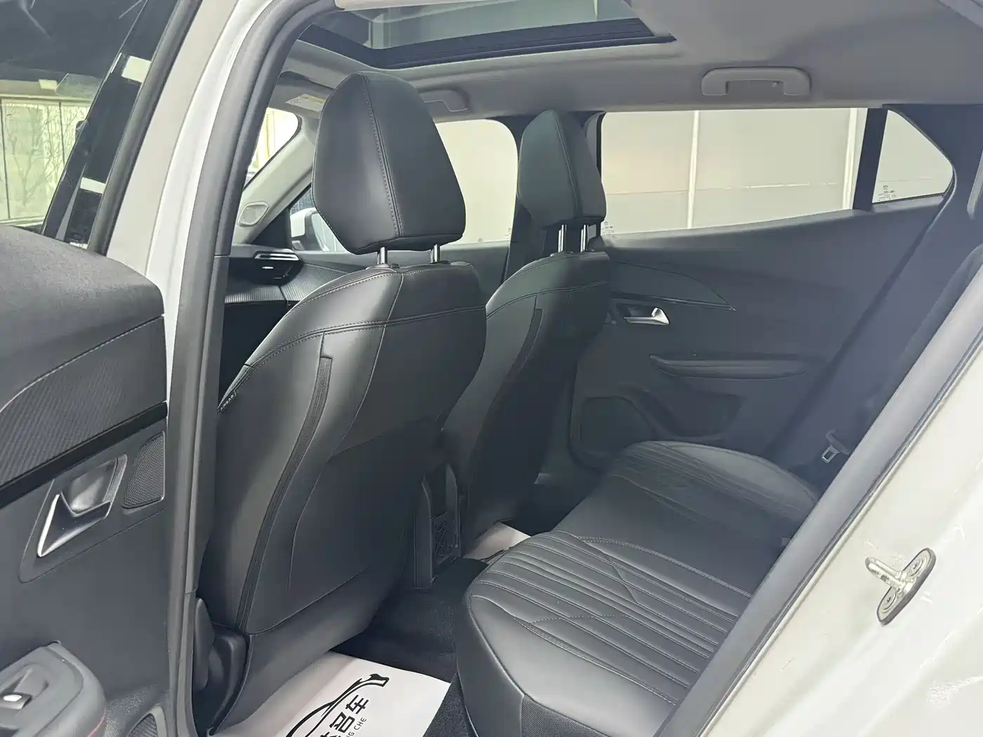 Peugeot 2008 2022 230THP THE ONE фото 18
