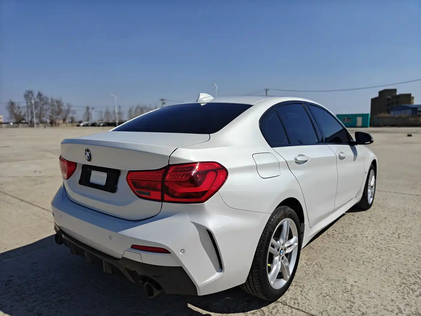 BMW 1 Series 2021 Facelift 120i M Sport Shadow Edition фото 6