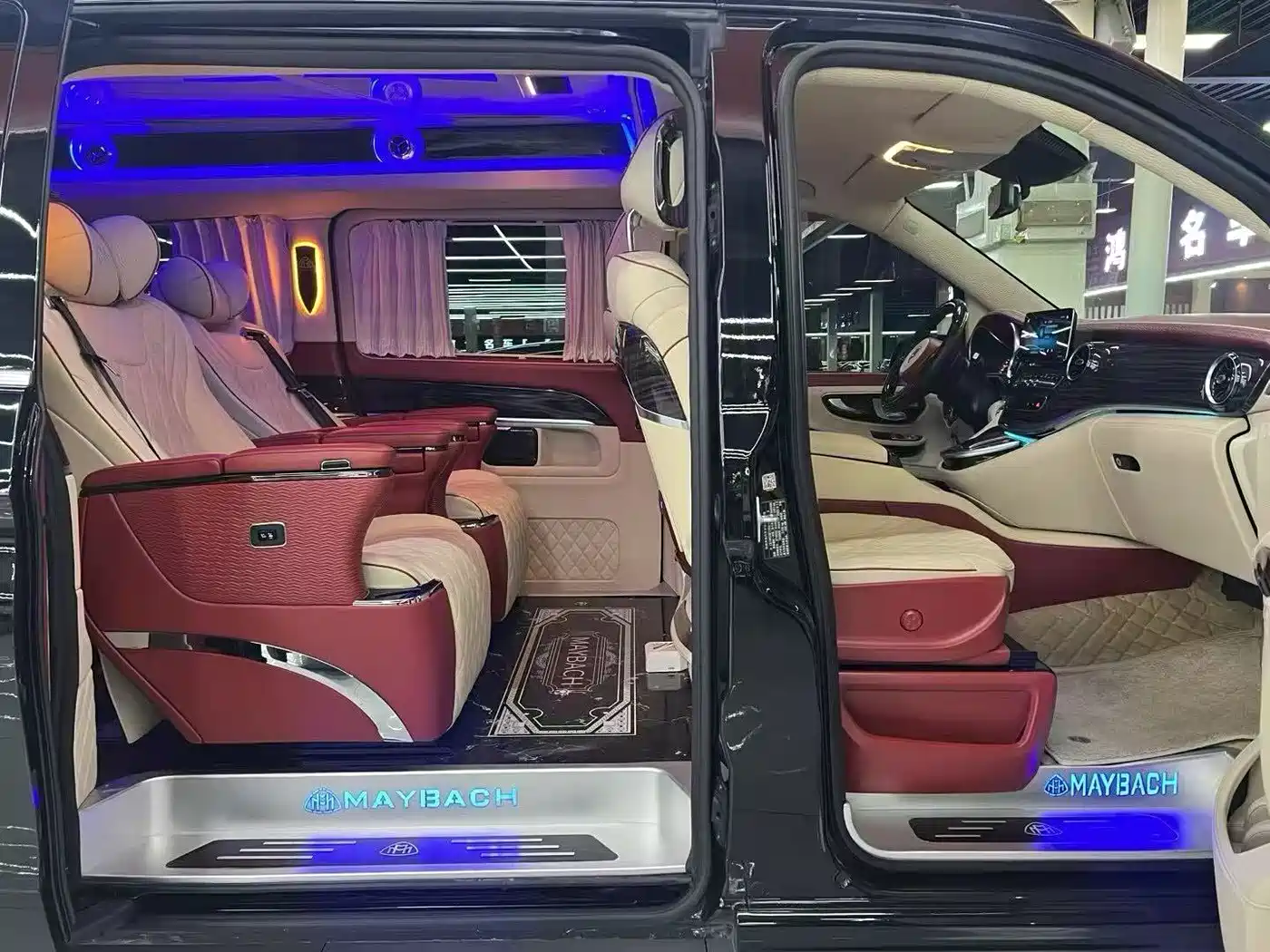 Mercedes-Benz V-Class 2022 V 260 L Long Wheelbase Luxury Edition фото 8