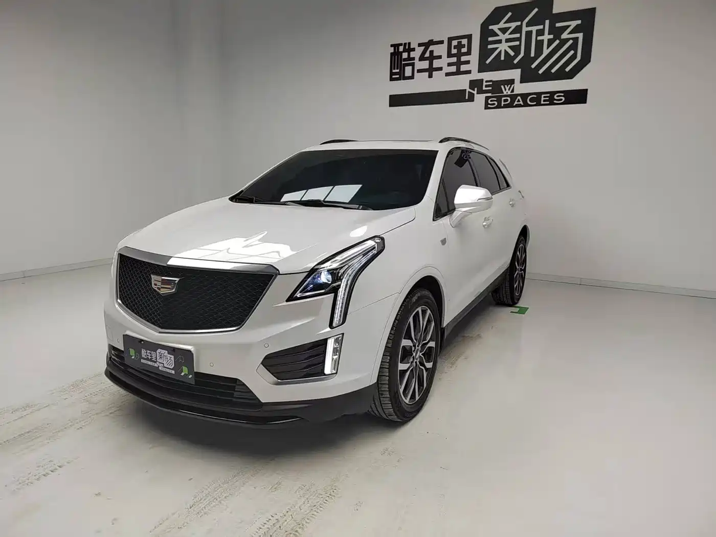 Cadillac XT5 2024 2.0T AWD Luxury (Hummingbird Edition)