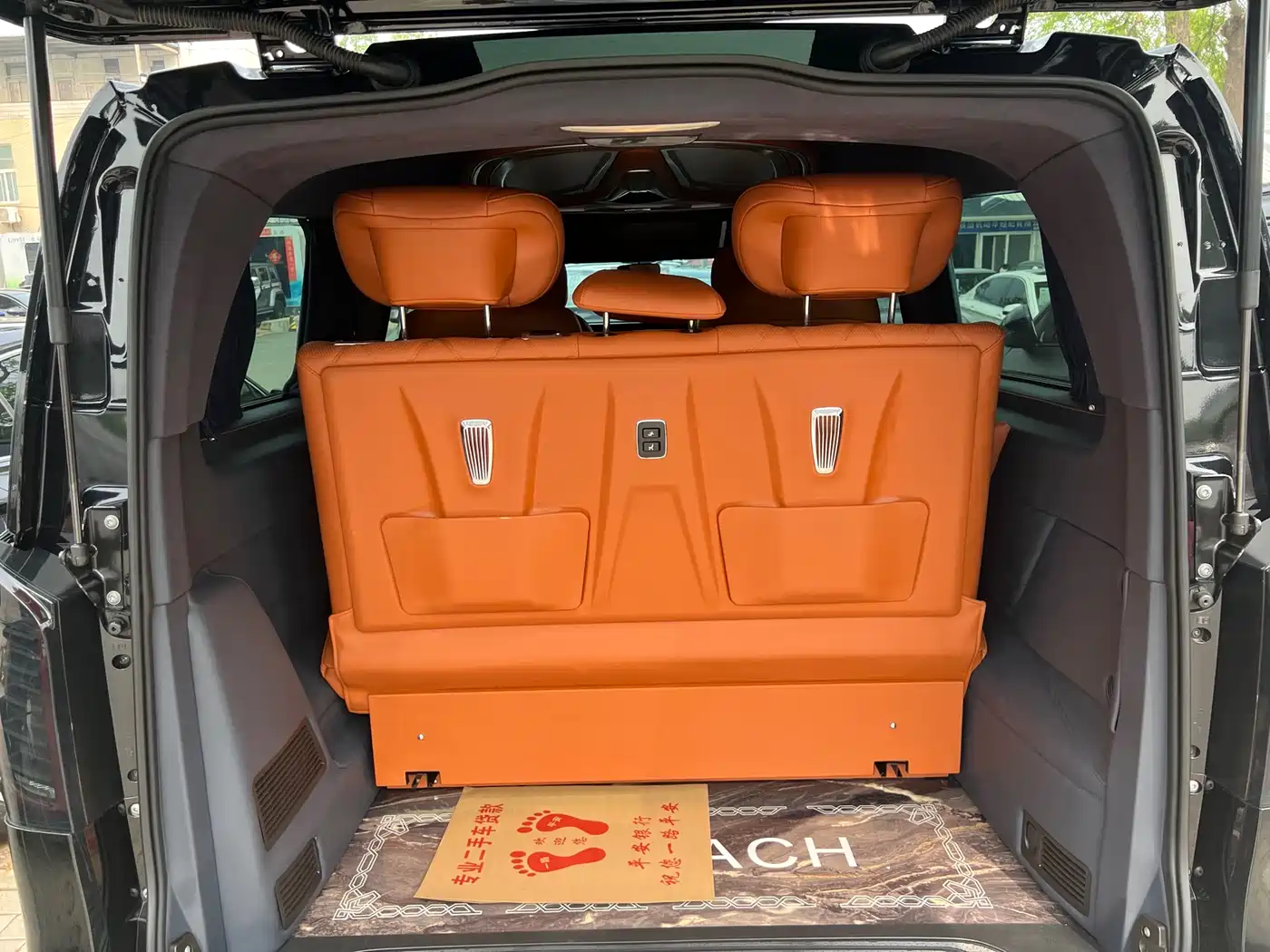Mercedes-Benz Vito 2023 2.0T Business 7-Seater фото 12