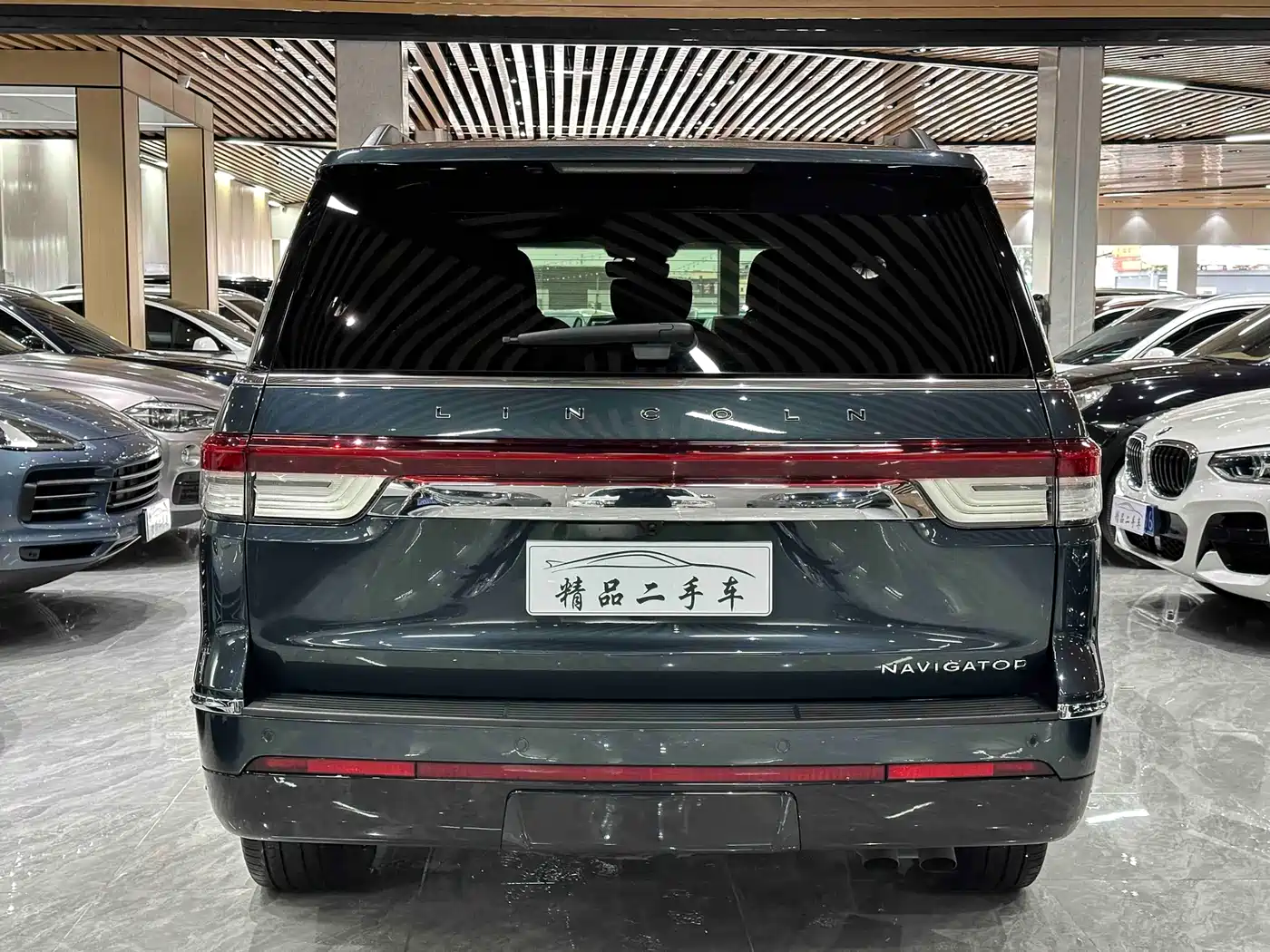 Lincoln Navigator 2022 3.5T Centennial Limited Edition фото 5