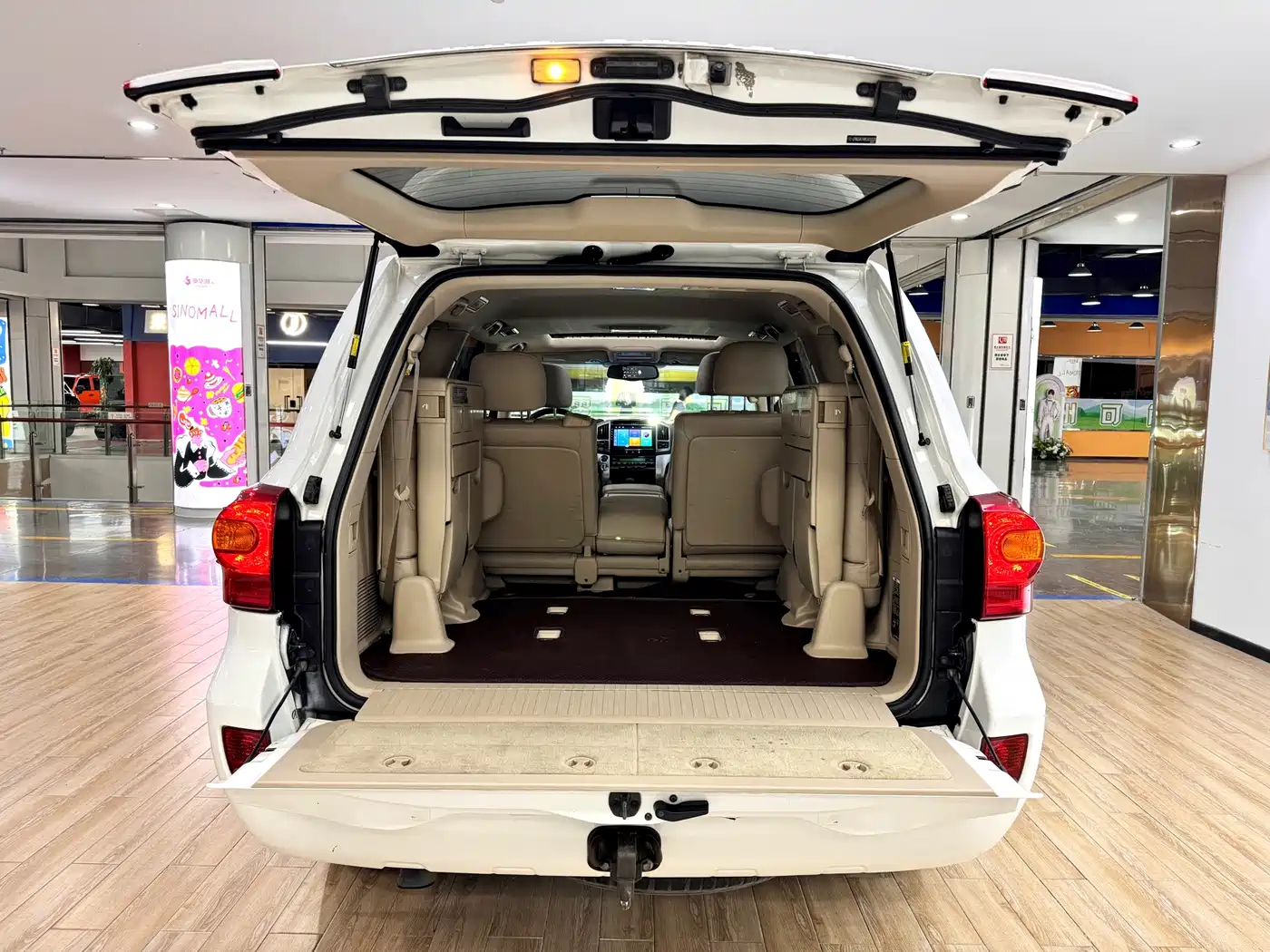Toyota Land Cruiser 2012 4.0L Automatic VX фото 7