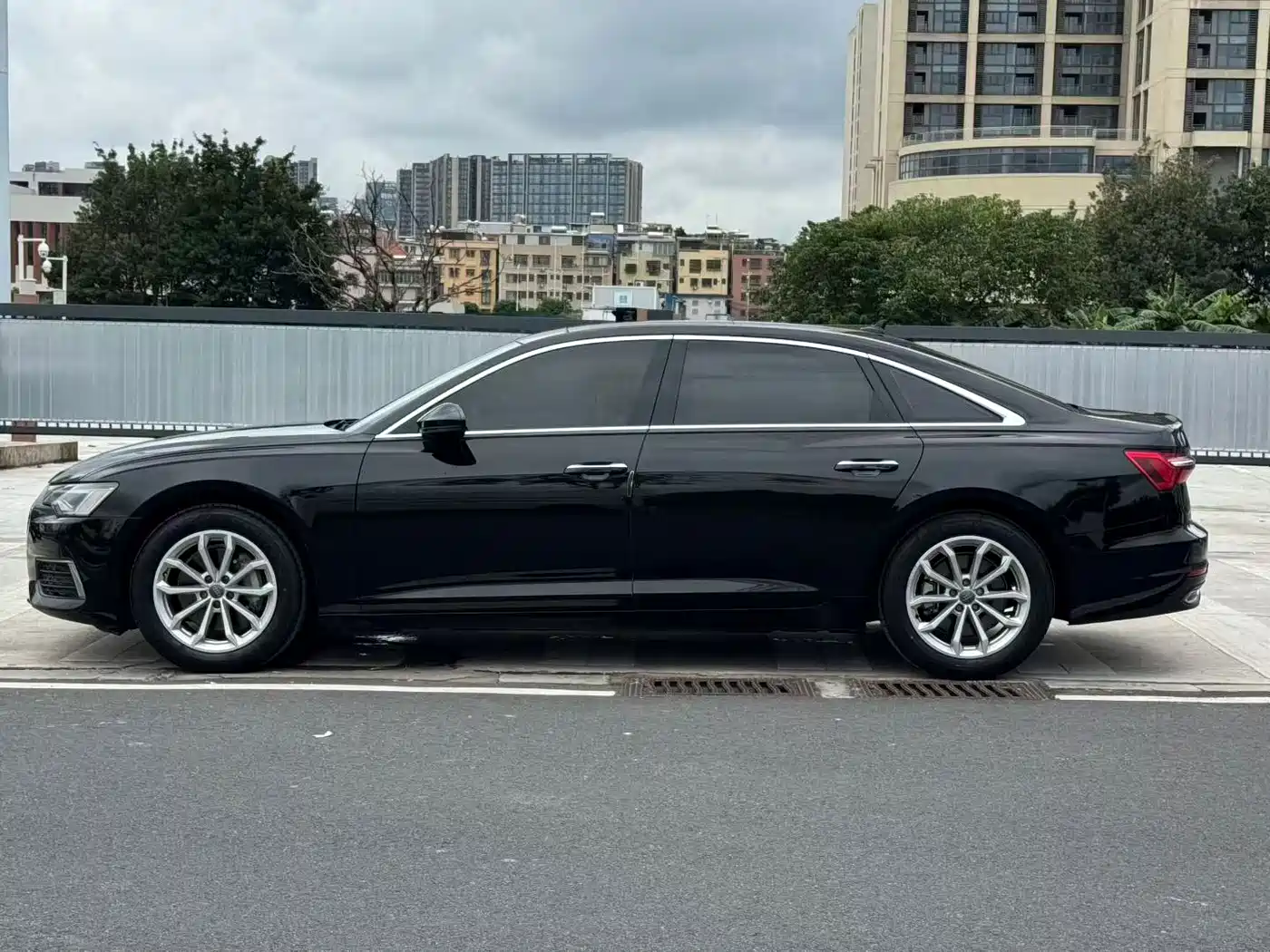 صورة 3 - Audi A6L