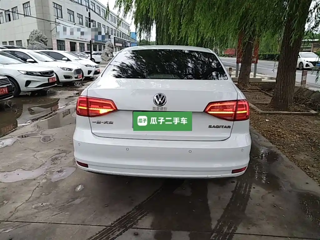 Volkswagen Sagitar 2018 1.6L Automatic Comfort фото 6