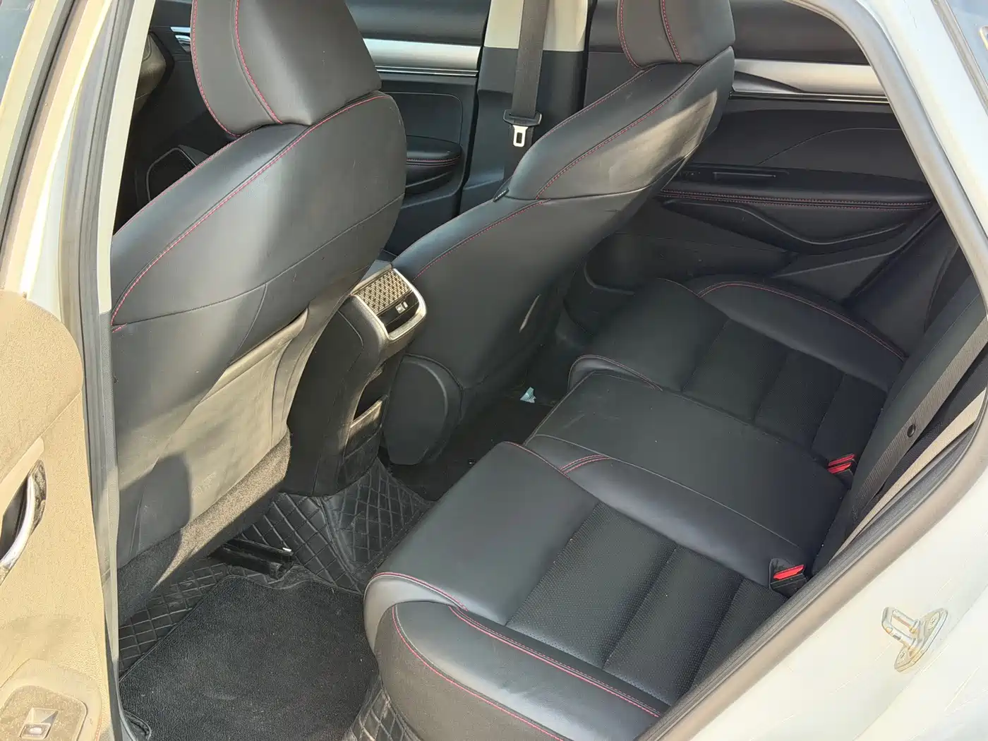 Photo 5 - Geely Binrui
