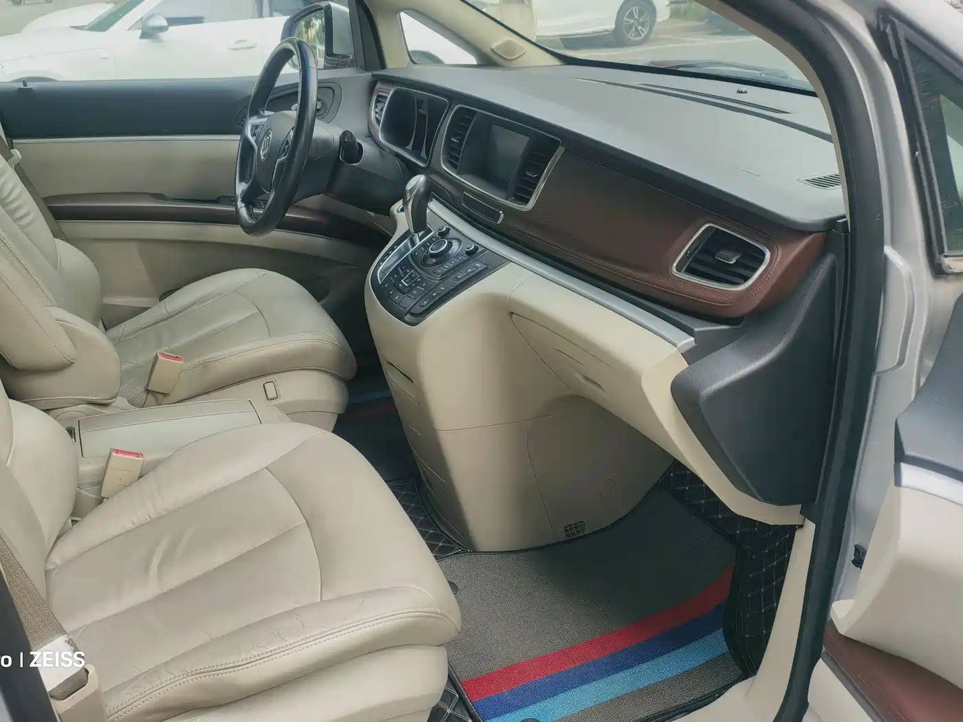 Buick GL8 2014 2.4L LT Luxury Business Executive фото 9
