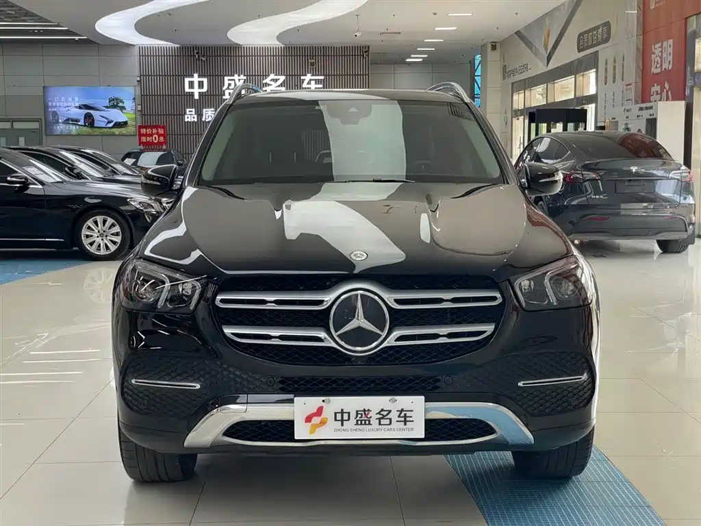 Mercedes-Benz GLE 2022 GLE 350 4MATIC Dynamic фото 2