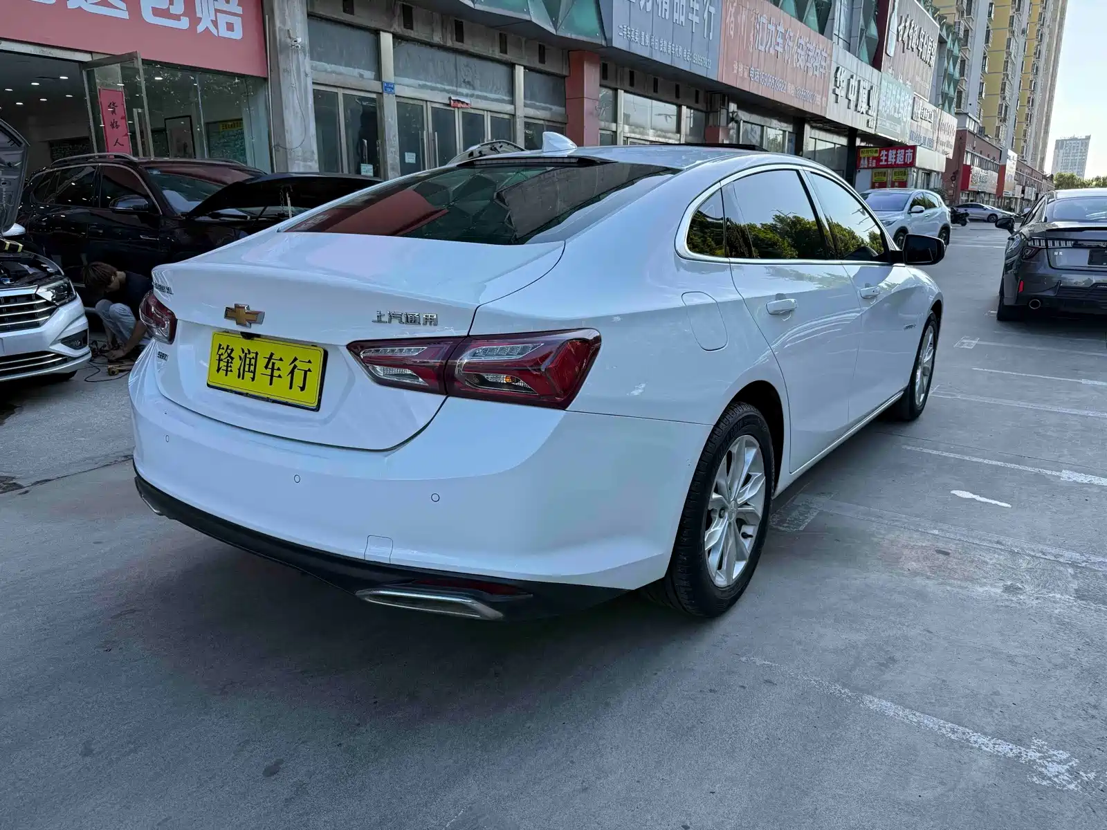 Фото 4 - Chevrolet Malibu XL