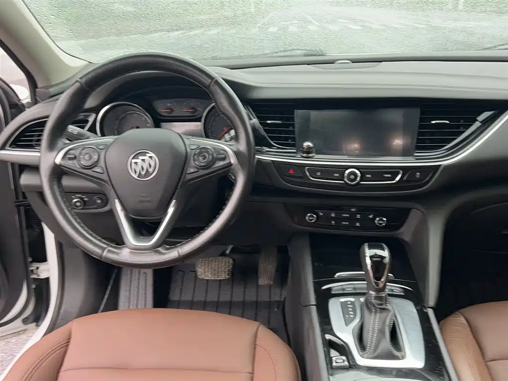 Buick Regal 2017 20T Luxury Model фото 9